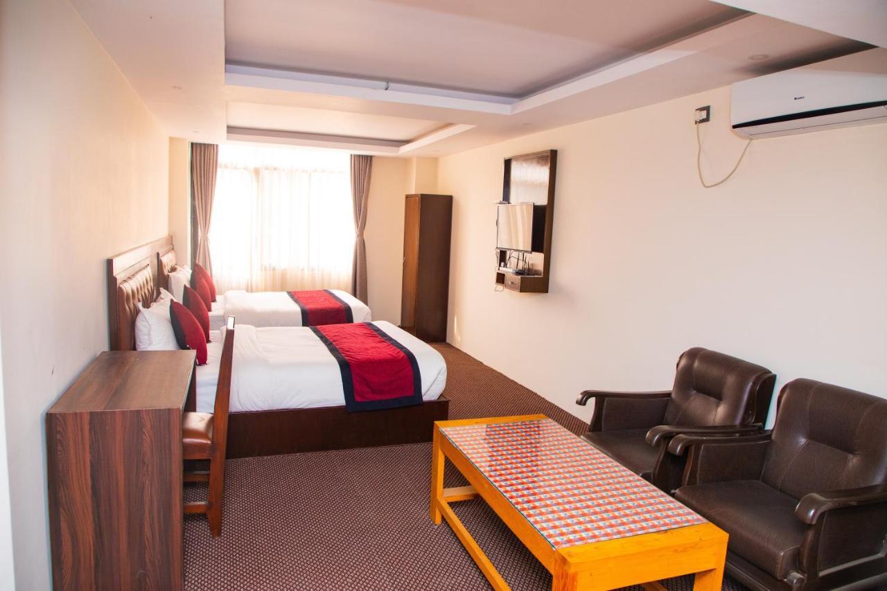 Hotel De Universal Kathmandu Esterno foto